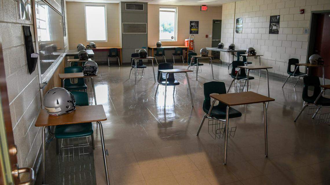 Worry over COVID-19 spike delays return to in-person class at these SC high schools
