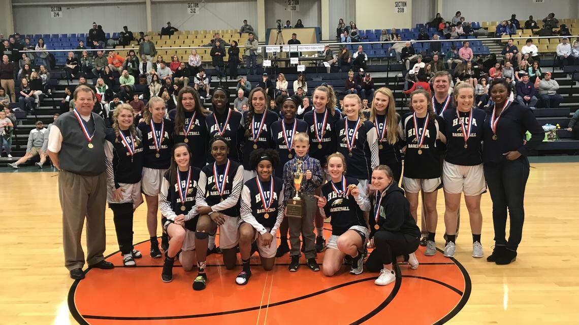 Hilton Head Christian girls cruise to SCISA 2A state title