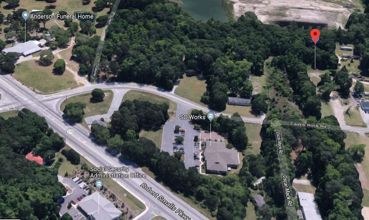 The red marker shows the location of the investigation by Beaufort County Sheriff’s Office