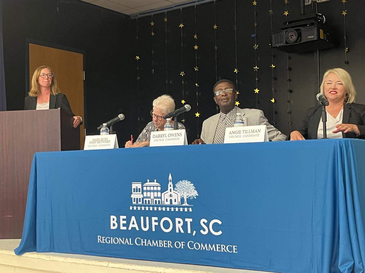 From left to right, Mary Beth Gray Heyward, Darryl Owens and Angie Tillman prepare for a forum for Port Royal Town Council members Monday.