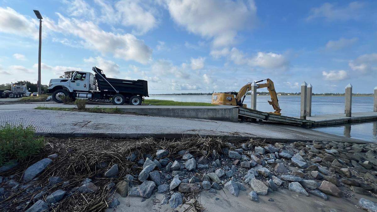 The Beaufort County Public Works Department and Lady’s Island Fire Department assisted with the removal of silt and sand deposits while the state Department of South Carolina Department of Parks, Recreation and Tourism spent $91,000 on a temporary fix of the road leading to the Russ Point Boat Landing.
