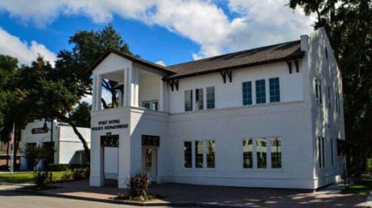 The Port Royal Police Department is located on 1748 N Paris Avenue, west of Beaufort’s naval hospital.