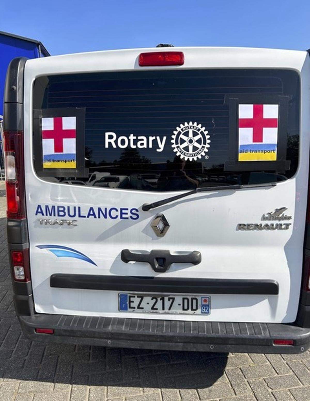 Bob Gross of Beaufort has raised money to purchase ambulances to assist Ukraine in its war with Russia.
