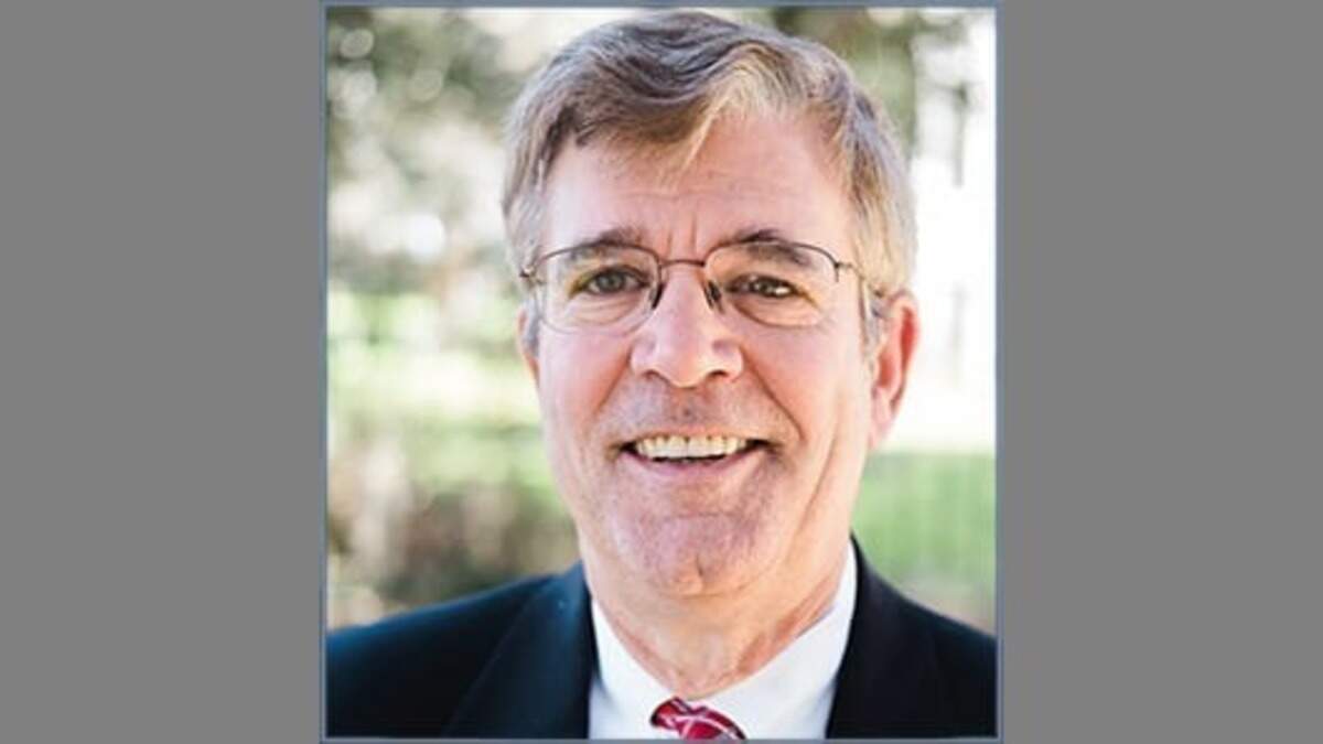 Bill Harvey has been reappointed as Beaufort city attorney.