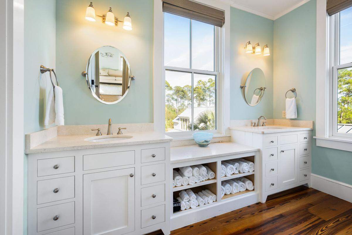 An estate for sale at 107 Okatie Highway has nine bathrooms.