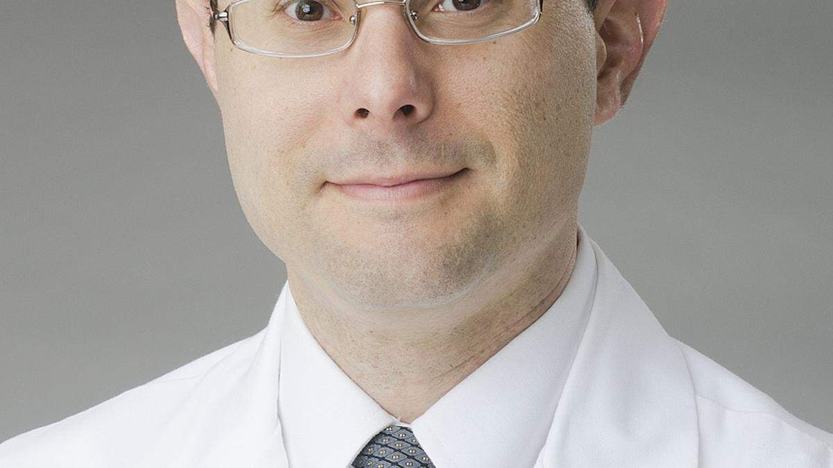 Dr. Erik Baker