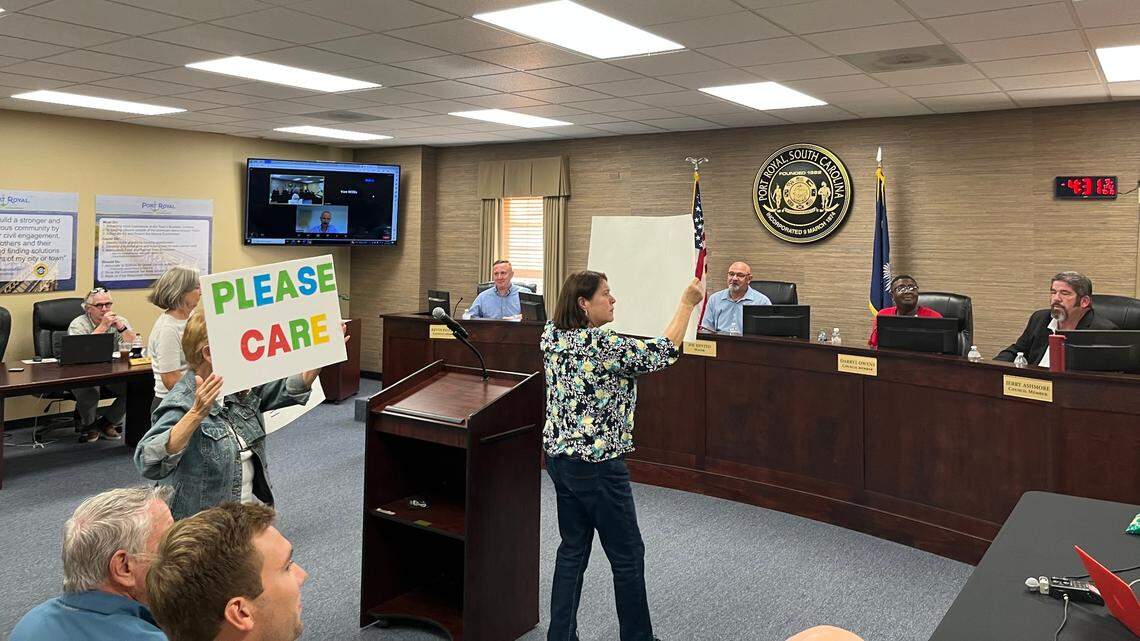 Port Royal protesters send message to Safe Harbor at Town Hall rally: ‘Don’t ruin our port’