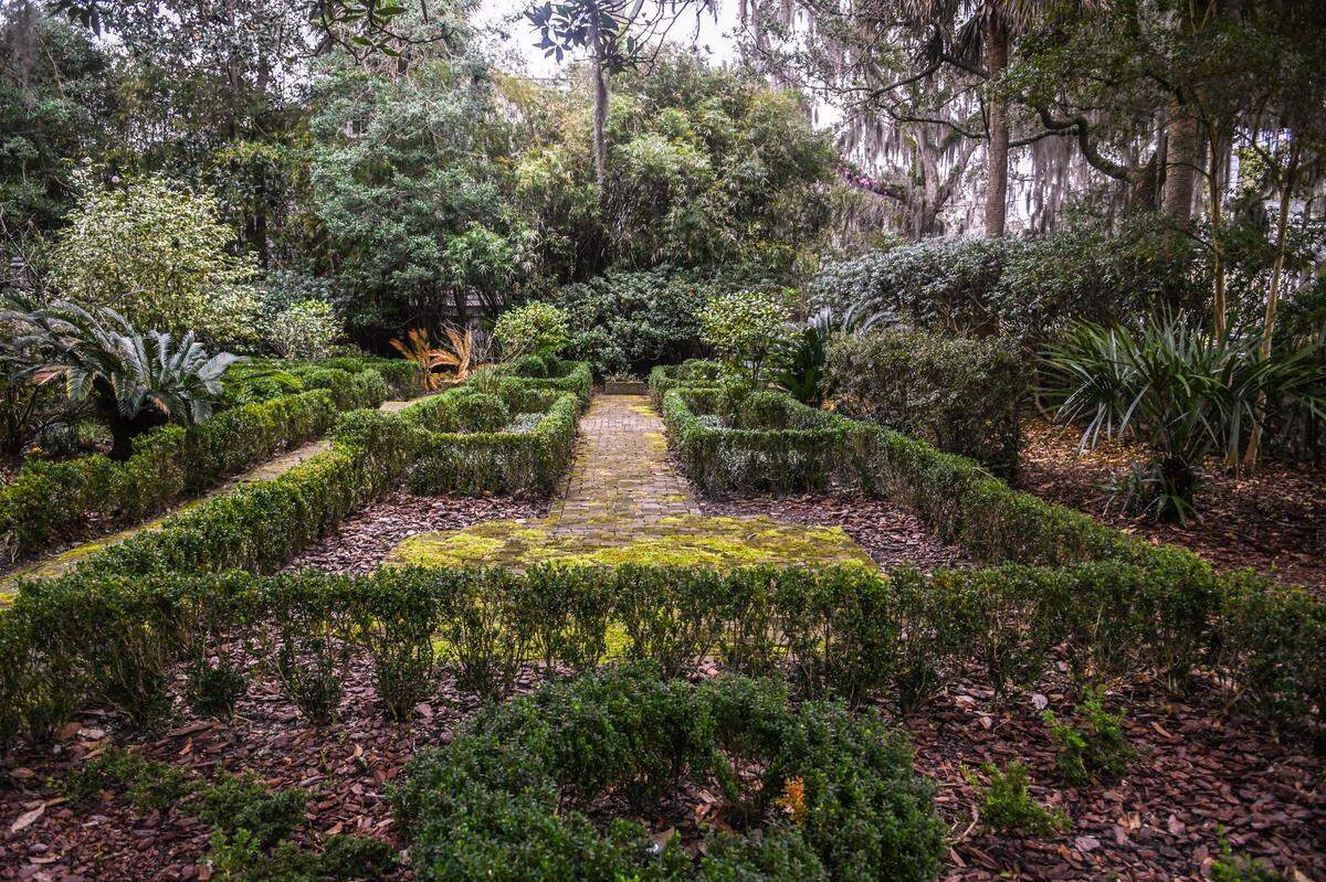The gardens in the front courtyard of the Robert Smalls home as photographed on Thursday, Feb. 2, 2023.