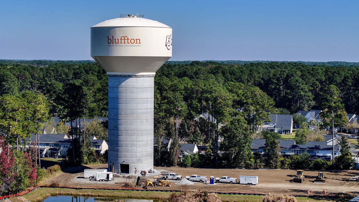 Construction continues on Beaufort-Jasper Water & Sewer Authority’s new water tower on Nov. 6, 2025, located near the intersection of Buckwalter and Bluffton parkways in greater Bluffton.