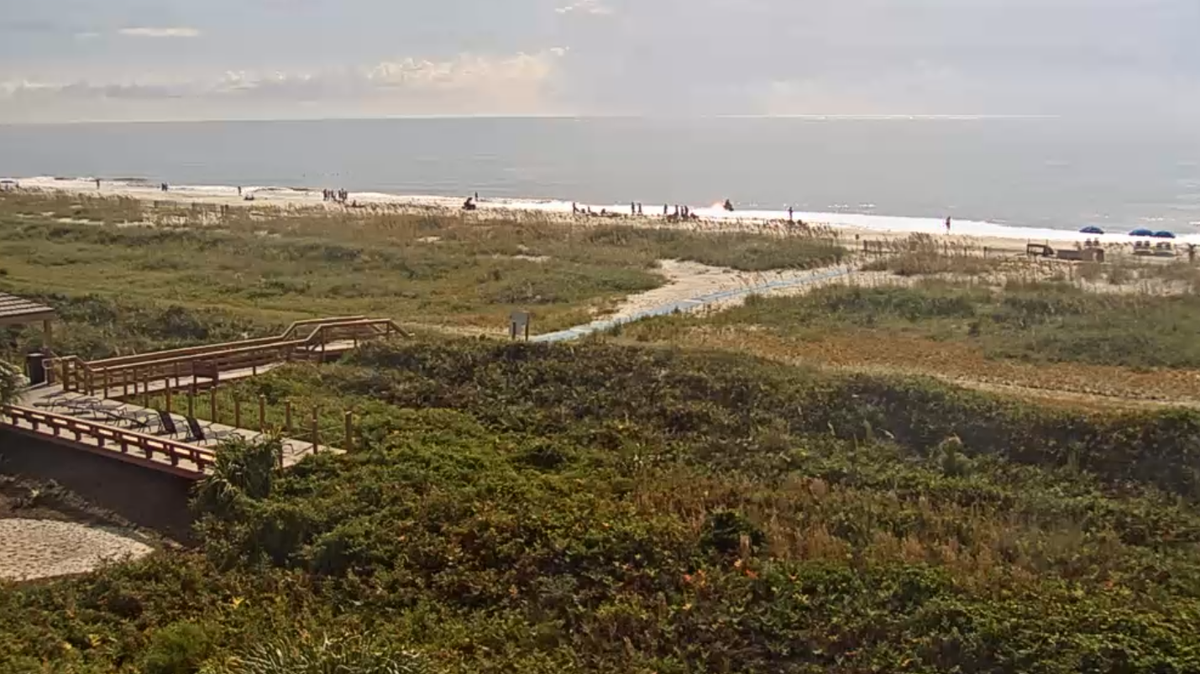 Still image from one of Hilton Head Island’s beach cameras.