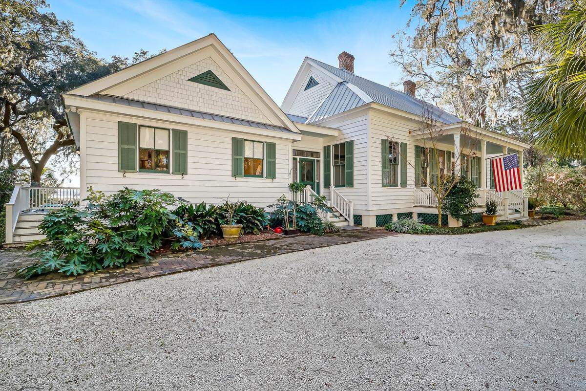 Historic home, Pritchard House, now for sale in Bluffton