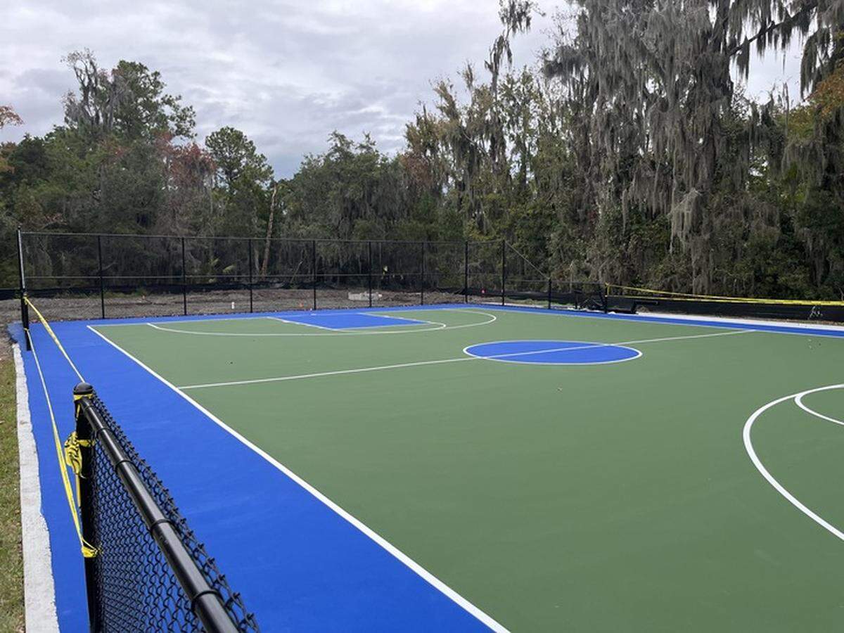 A full-length basketball court will join new pickleball courts that are coming to Southside Park in Beaufort.