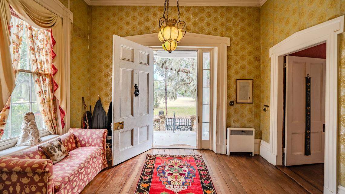 Pre-Civil War home listed for $3.25M in downtown Beaufort was a witness to history. Look inside