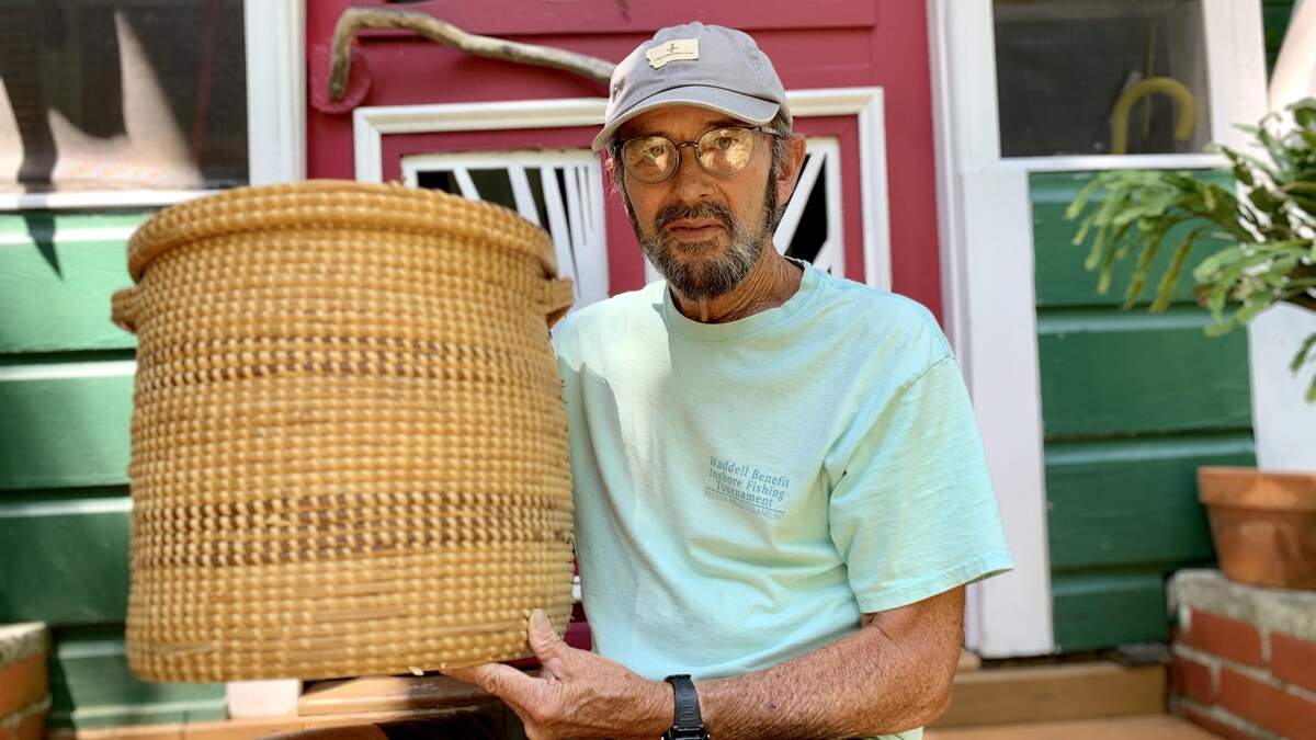 A basket for a house? For me, a great deal!