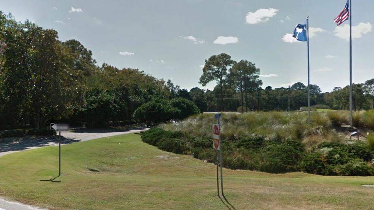 National Golf Club Bluffton Parkway entrance.