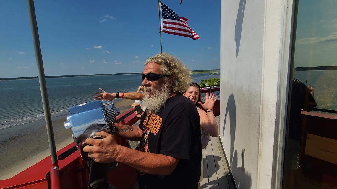 Community mourns Dickie Phelps, the Daufuskie man who was ‘larger than life’