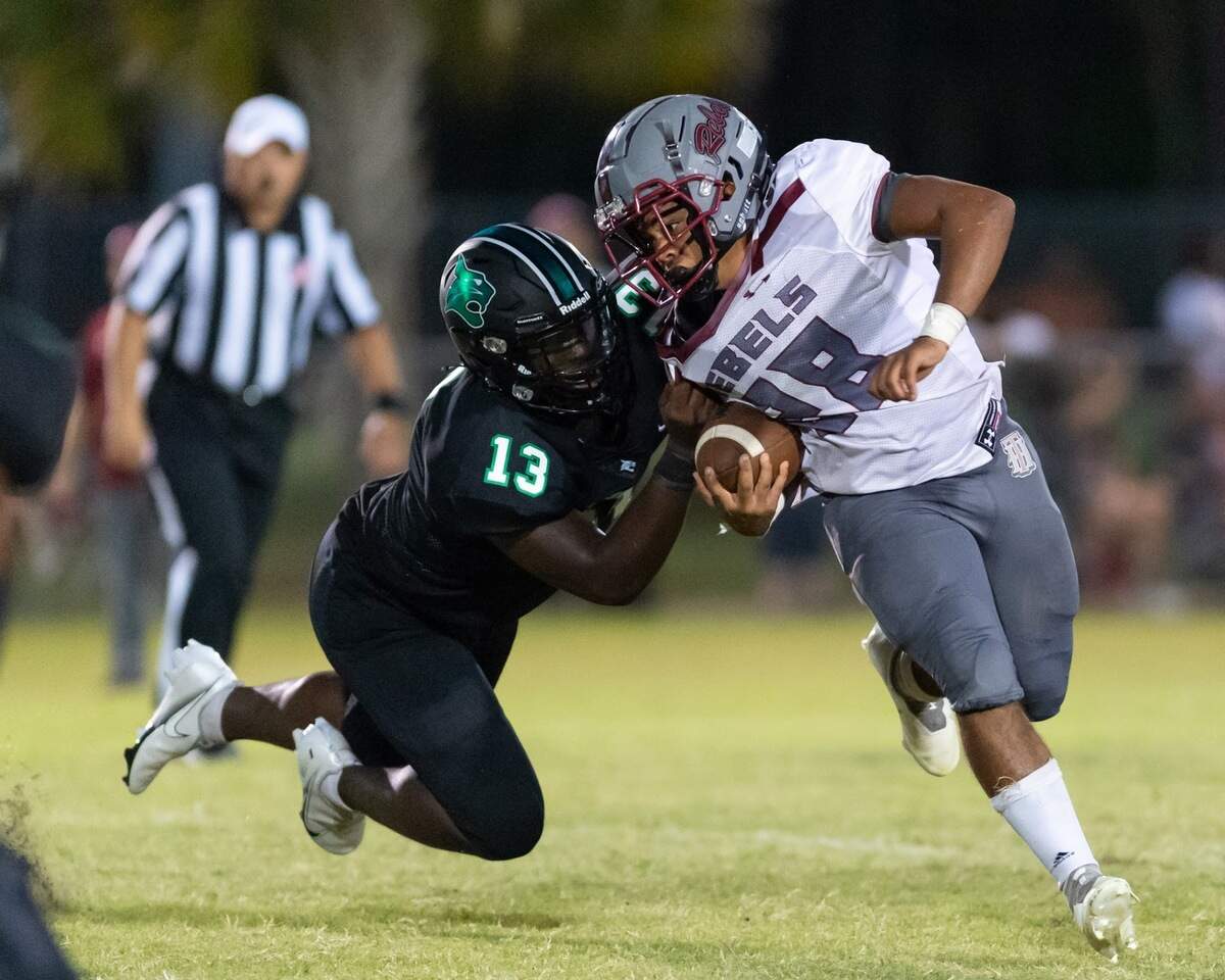 Bluffton stunned Thomas Heyward Academy with a 29-22 come-from-behind victory in overtime in Bluffton, South Carolina, Friday, Sept. 10, 2021. The Bobcats picked up their first win of the season while handing the Rebels their first loss. (TONY KUKULICH for The Island Packet)