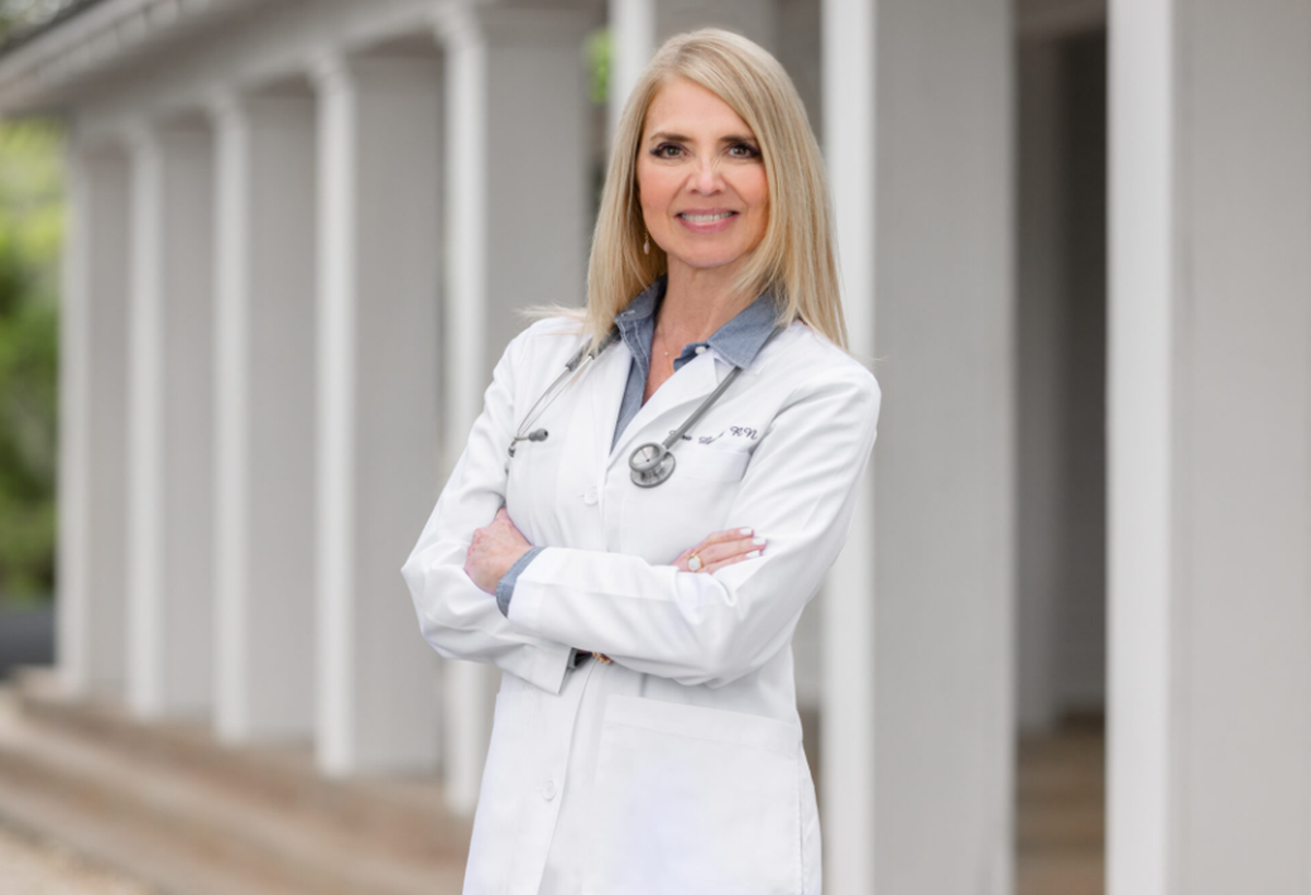 LIsa Lynch’s profile photo from the Elementzal website.