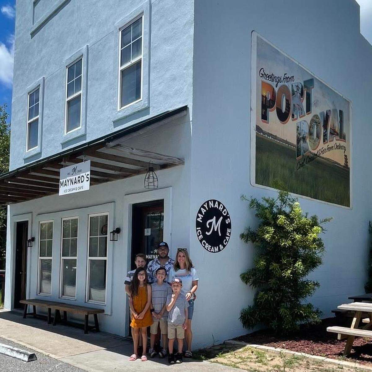 Chad and Melanie Gotliebowski and their four children: Trevor, 12; Travis, 11; Olivia, 8; and Troy, 6.&nbsp;The Gotliebowskis are the new owners of Maynard’s Ice Cream and Cafe in Port Royal.