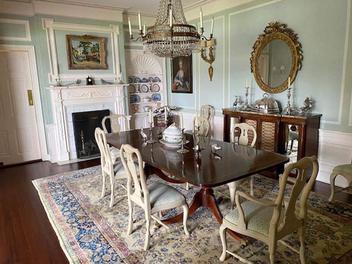 The dining room inside the main house of Poco Sabo Plantation