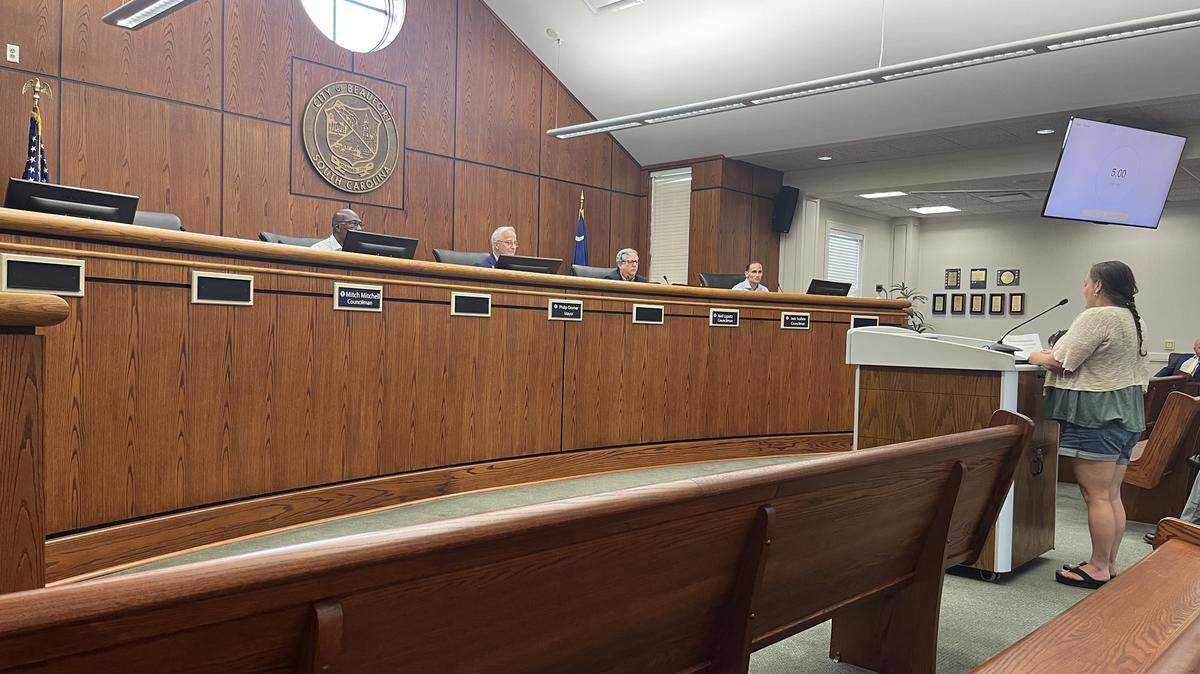 Autumn Hollis addresses the Beaufort City Council Monday, when the council voted to hire a law firm to investigate how the city released private information as part of a Freedom of Information Act request to Hollis and her husband Kiel.