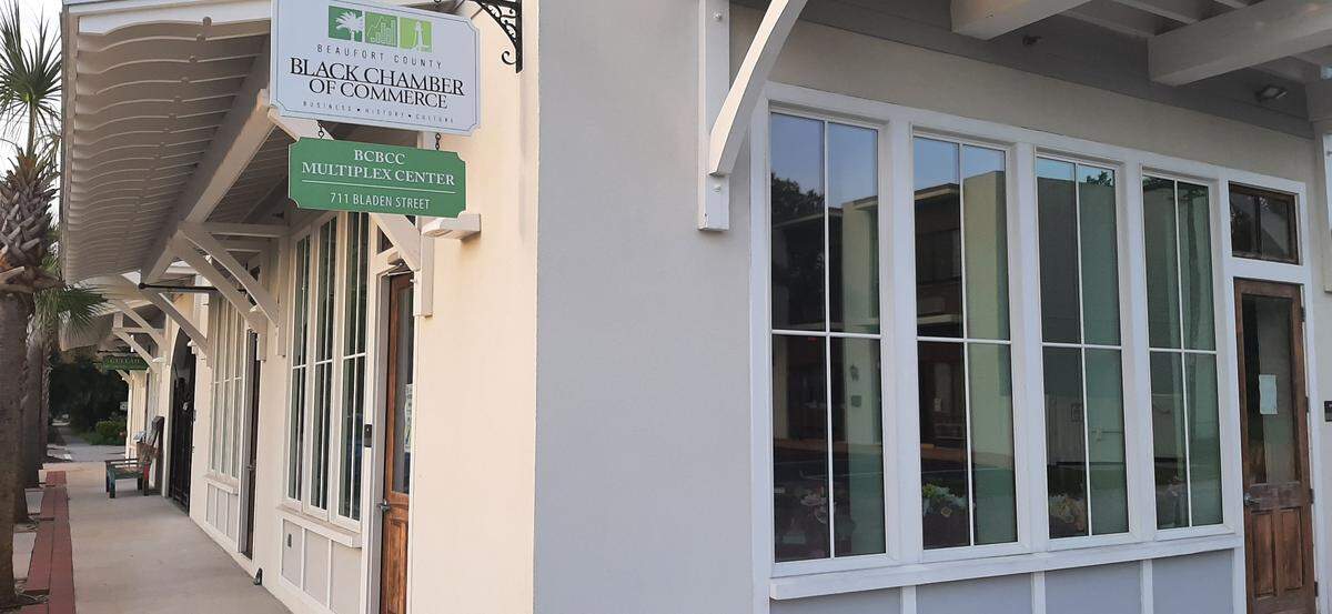 The Gullah Jazz Cafe in the Beaufort County Black Chamber of Commerce building on Bladen Street has closed its doors.