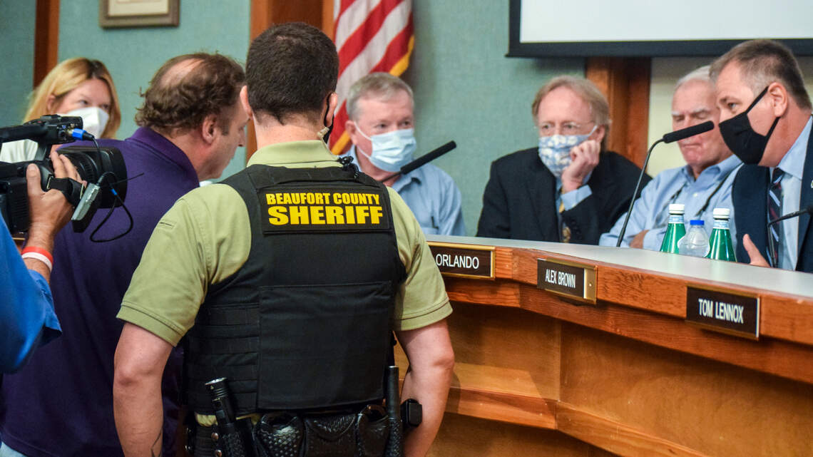 After anti-mask protest, Hilton Head will have metal detector, security guard for meetings