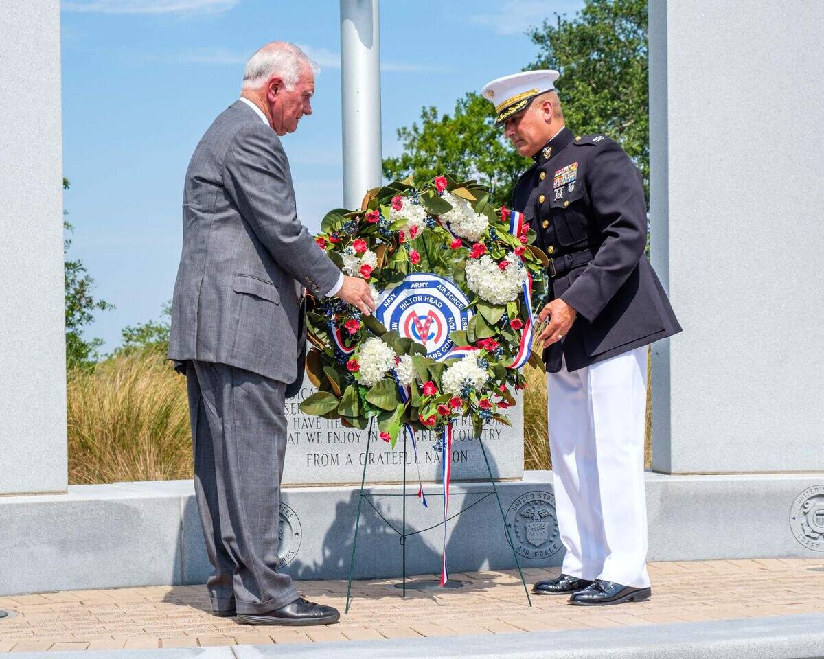 Hilton Head Mayor John McCann and Col. Cesar Rodriguez, assistant chief of staff at Marine Corps Recruit Depot Parris Island, place a wreath at Shelter Cove Veteran’s Memorial Park as part of a Memorial Day remembrance ceremony.