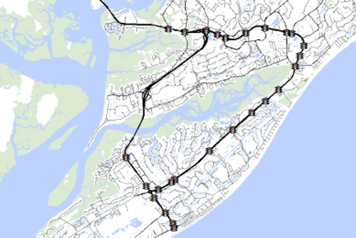 A map of Hilton Head Island’s 25 adaptive stoplight intersections, plus the one light near Windmill Harbor maintained by Beaufort County.