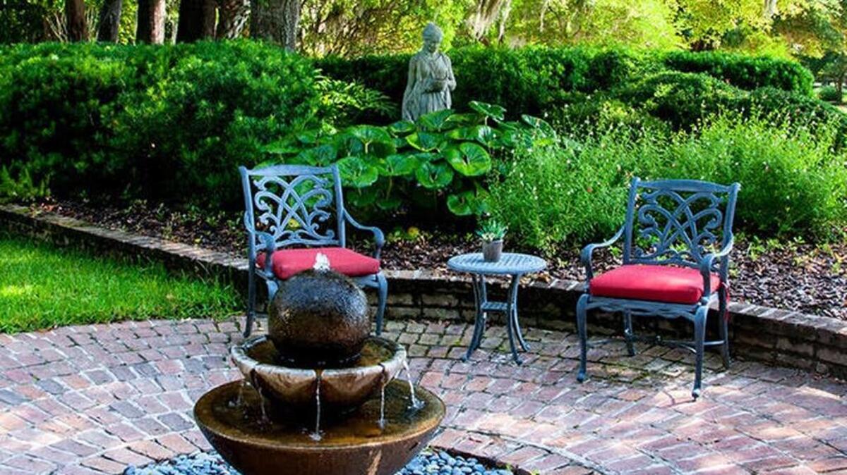 Barbara and Alex Kasten’s garden.