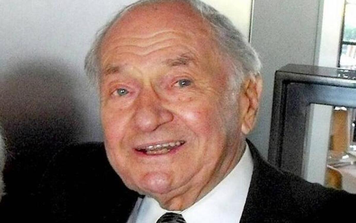 Robert Cuttino, Founding Pastor Emeritus of Sea Island Chapel.