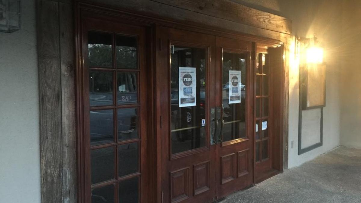 According to a post on the restaurant’s Facebook page, Steamer Seafood closed its Coligny Plaza location and will open in another area soon. A sign for a new seafood restaurant and raw bar, Fish, has appeared on the door of the former Steamer Seafood.