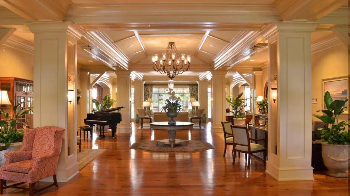 The Inn & Club at Harbour Town hotel at Sea Pines Resort on Hilton Head Island has received the 2016 Forbes Four-Star Award.