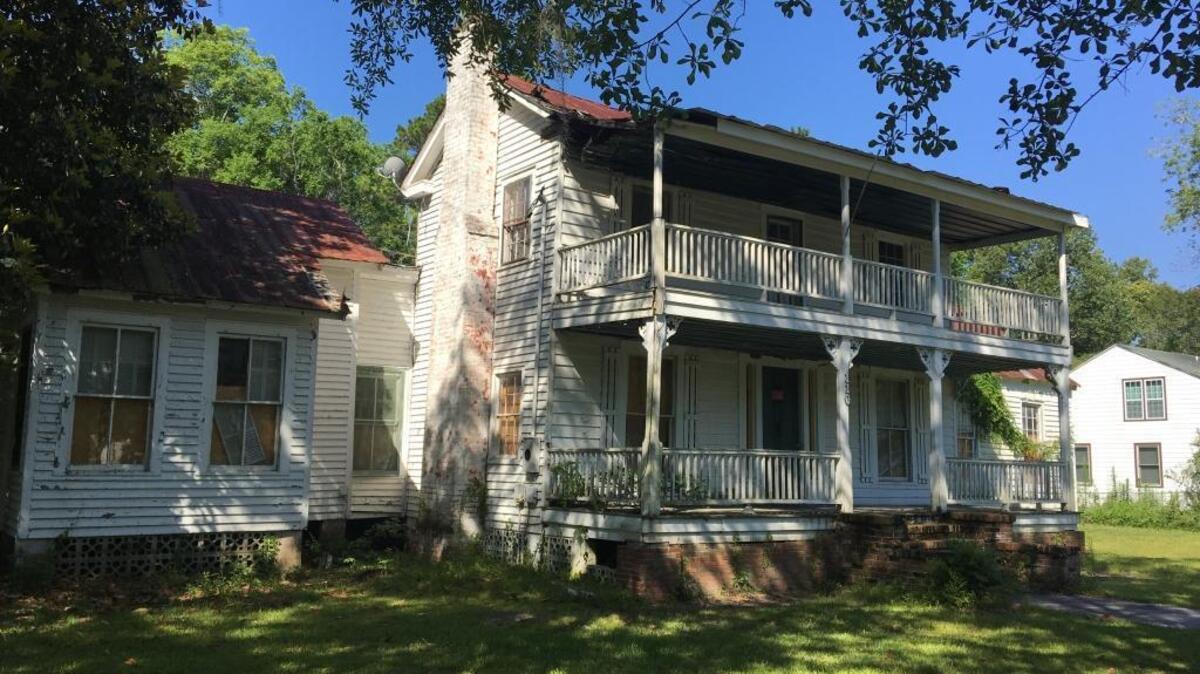 The City of Hardeeville is planning to sell the 102-year-old Heyward House and relocate the structure to Beaufort County.