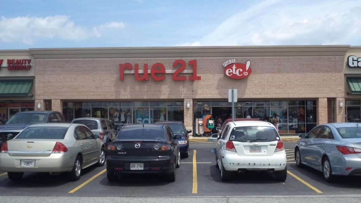 Teen retailer rue21 announced Saturday the company would close nearly one-third of its locations in 48 states.