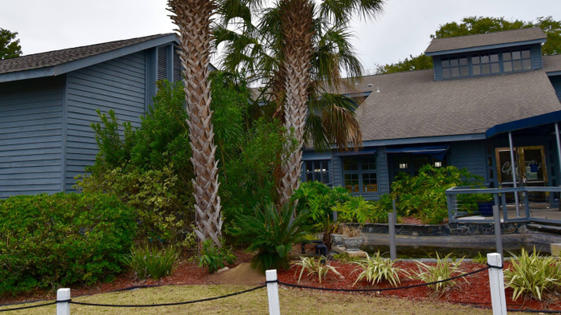 The SERG Restaurant Group announced Tuesday morning that it will open a new restaurant, Skull Creek Dockside Restaurant, in the former Chart House sometime this summer.