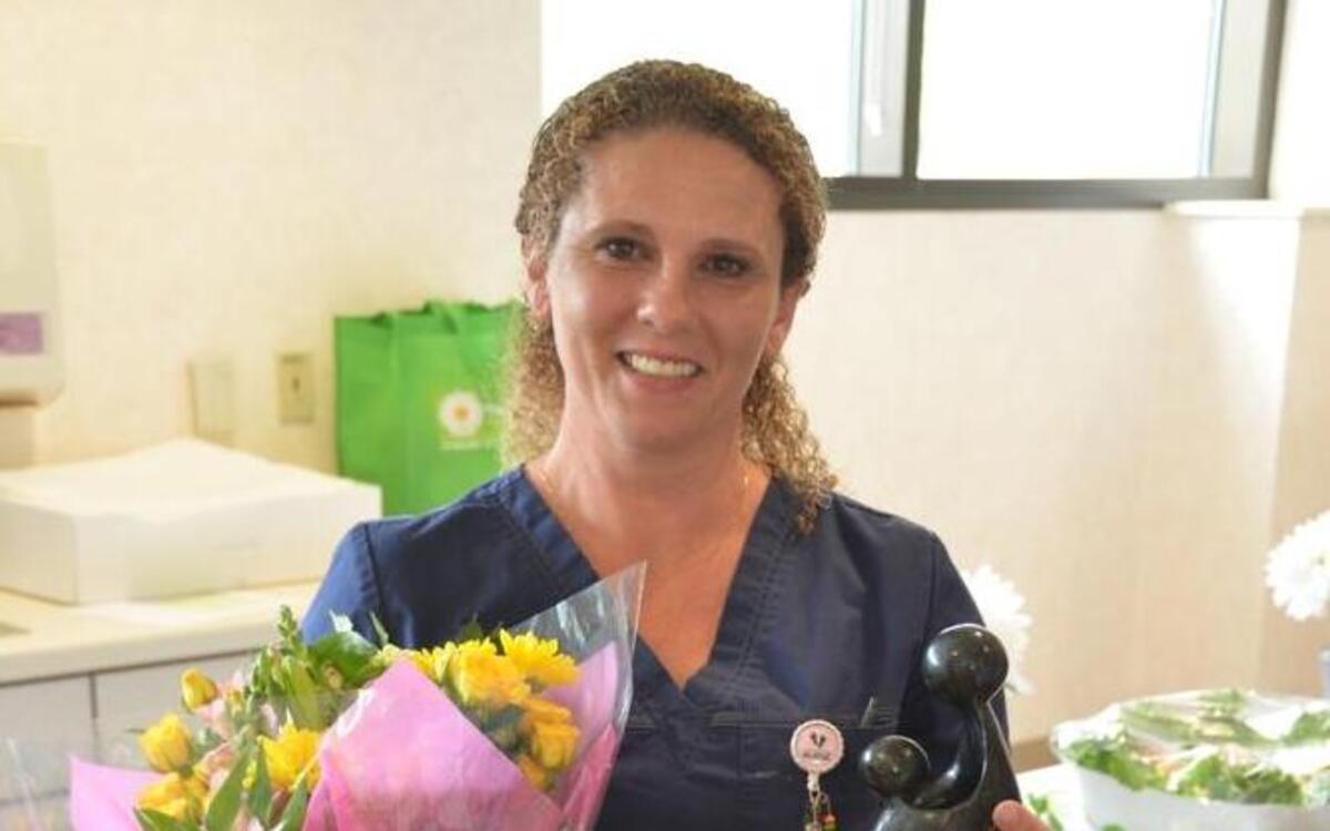 Carla Heightland, a nurse with Hilton Head Hospital, has received the DAISY award given to “extraordinary nurses.”