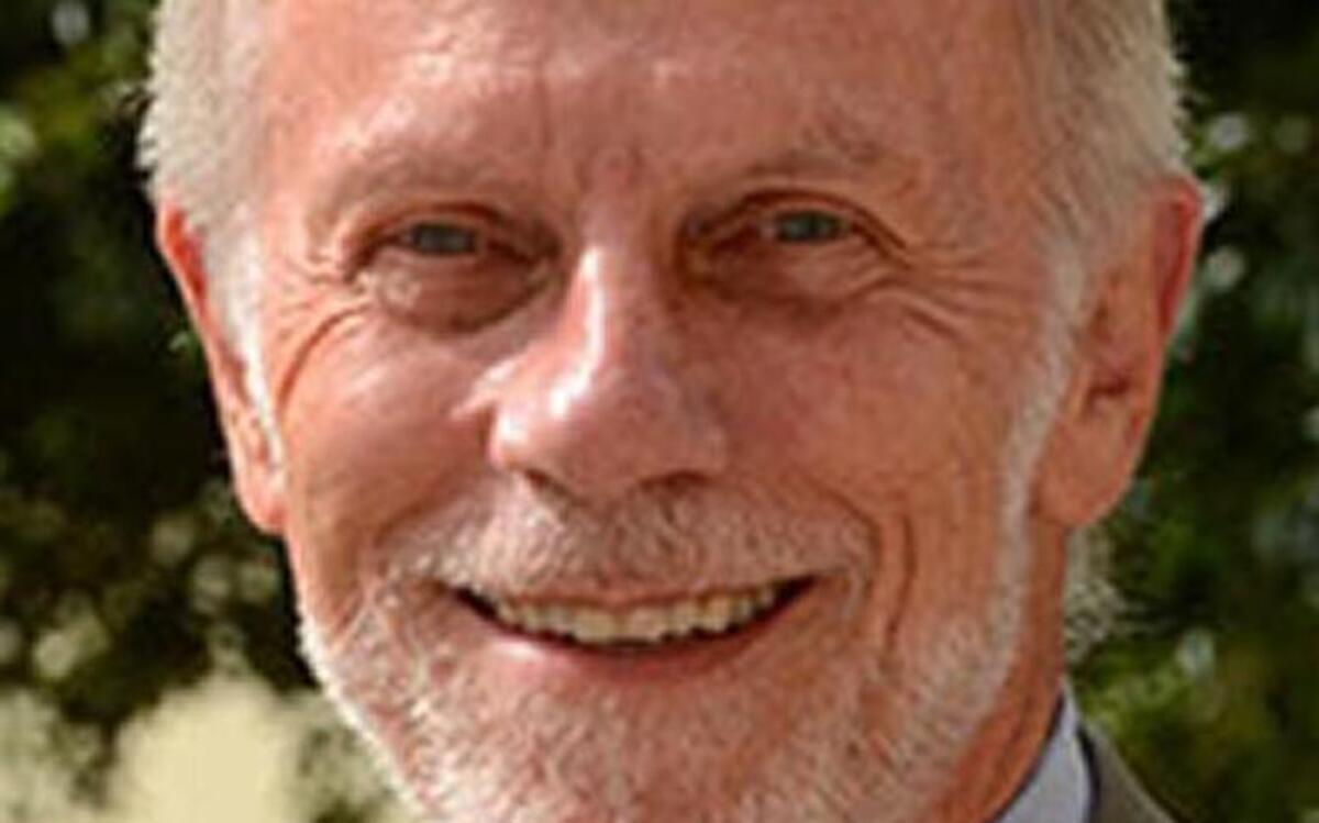 Charles Bierbauer