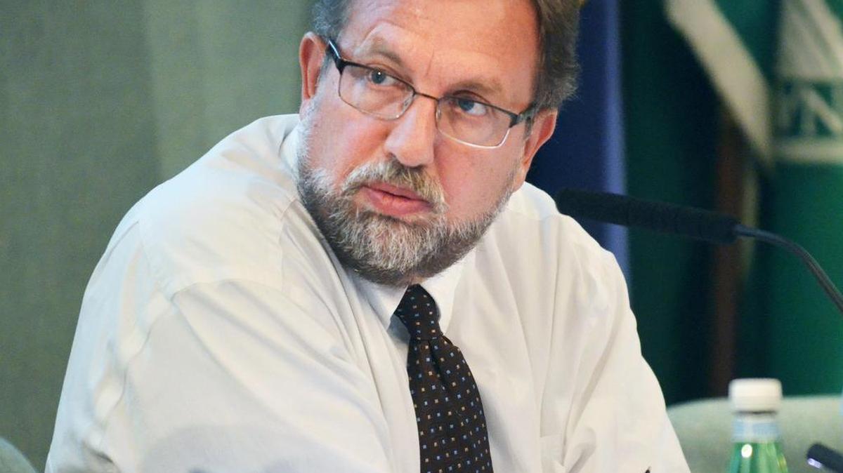 Hilton Head Island Town Manager Steve Riley is photographed at the Sept. 20, 2016 town council meeting.