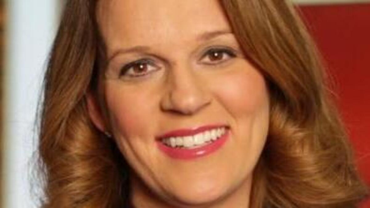 Holly Bounds