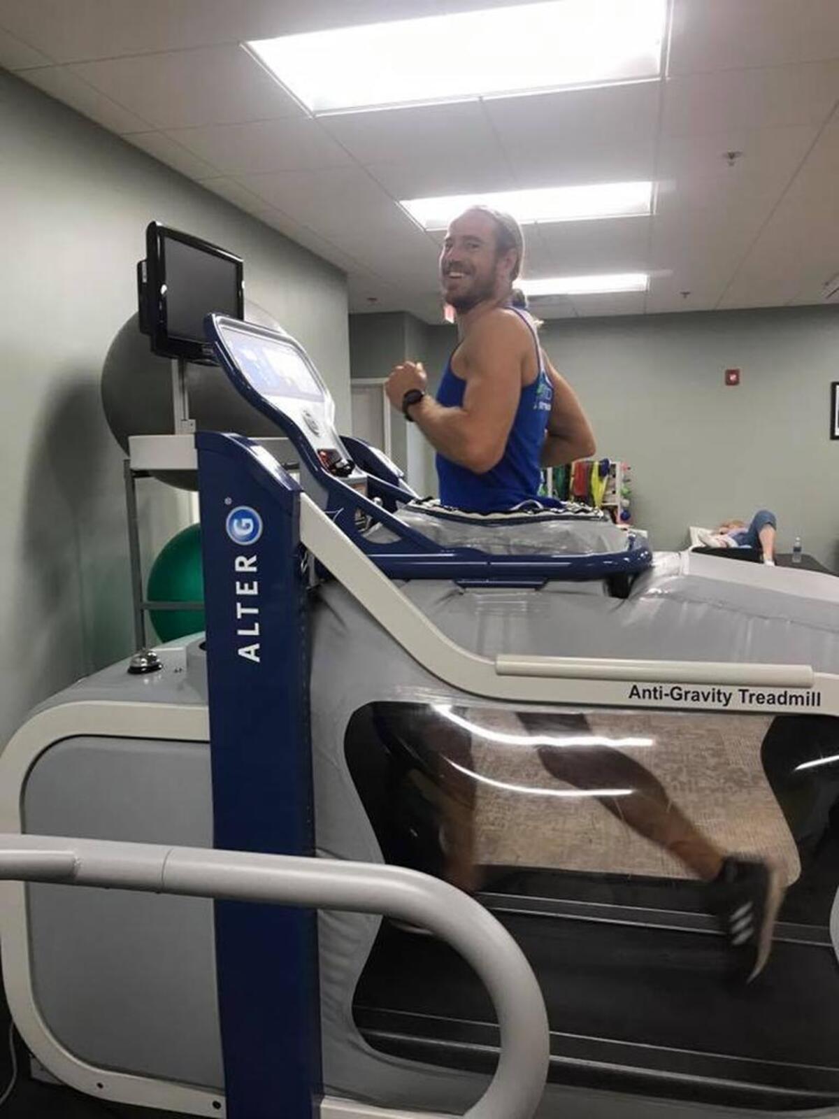 Ben Vaught runs on an anti-gravity treadmill as he recovers from injury on Oct. 13, 2017 in Bluffton, S.C.