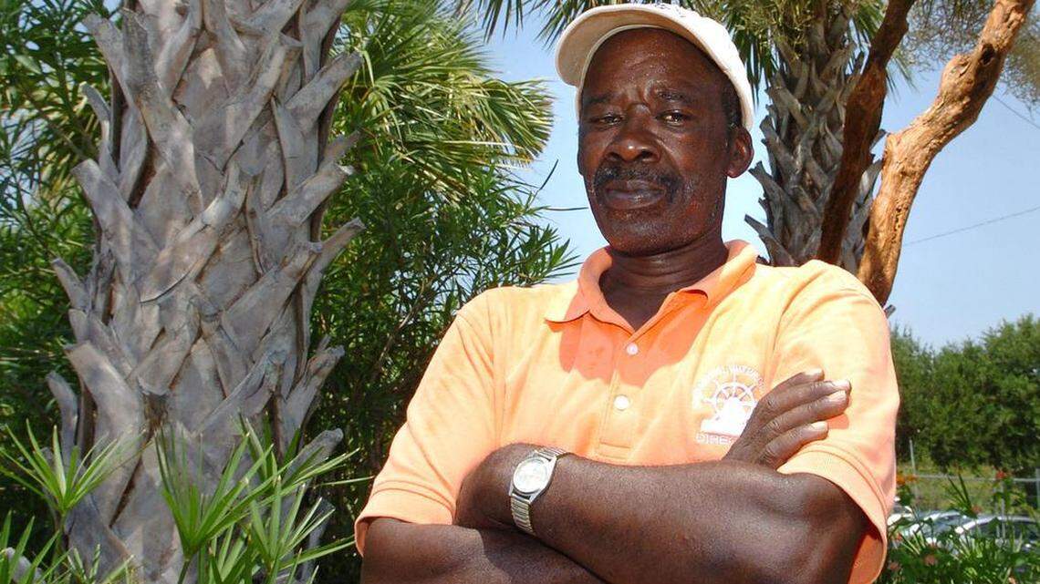 Longtime Beaufort Water Festival volunteer Mikel Swinton dies