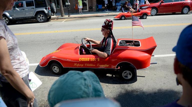 Beaufort Water Festival Parade, Air Show and Change of Watch Ceremony