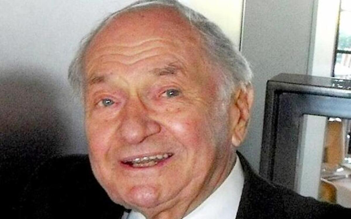 Robert Cuttino, Founding Pastor Emeritus of Sea Island Chapel.