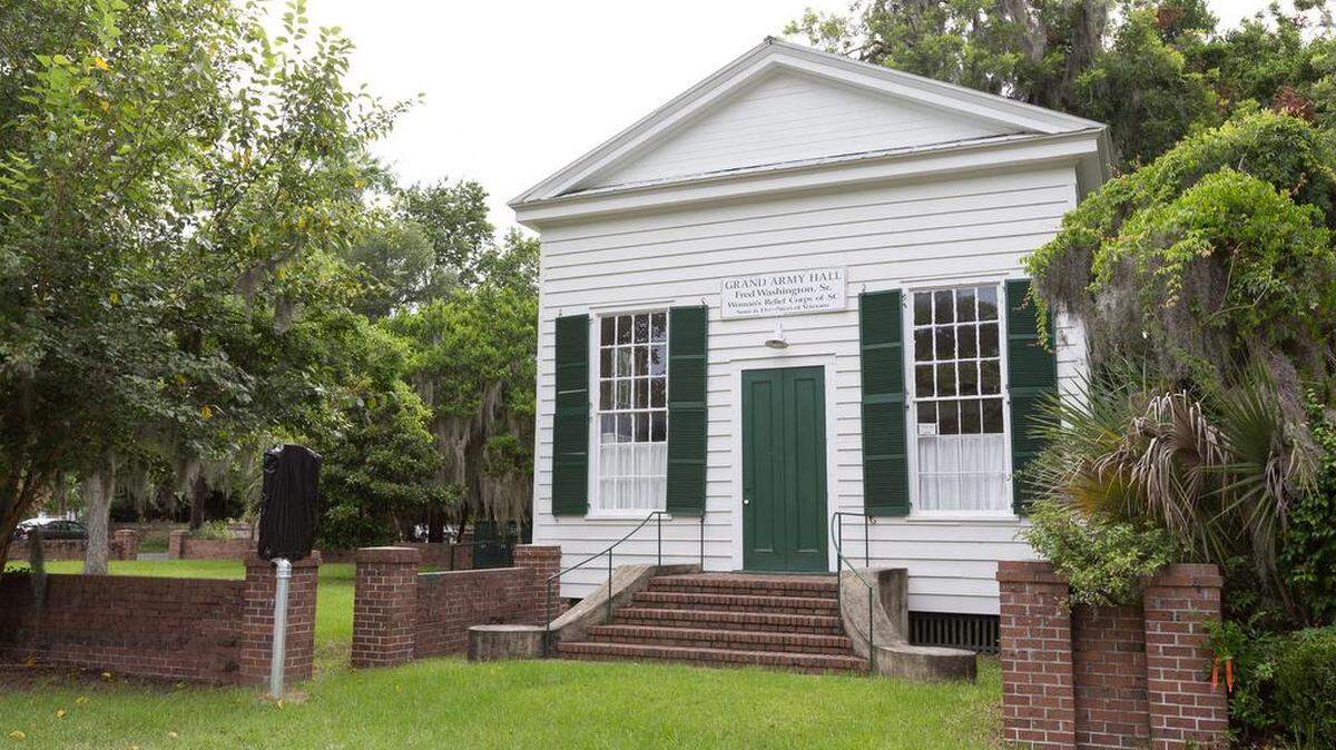 Grand Army Hall in the Northwest Quadrant