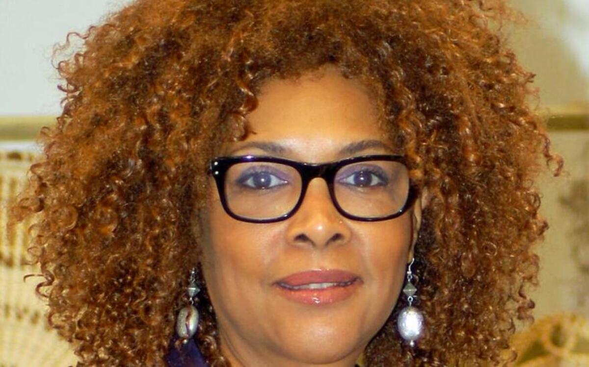 Filmmaker Julie Dash will be awarded the inaugural Robert Smalls Merit and Achievement Award at the Beaufort International Film Festival in February.