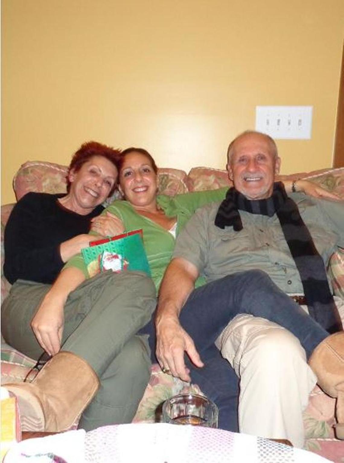 John and Lou Duignan with their daughter Renee Cuocco.