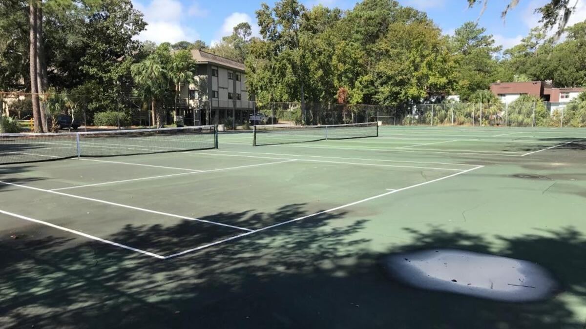 Only two of four tennis nets are up on town-owned tennis courts near Cordillo Courts, as seen on Oct. 5, 2017.