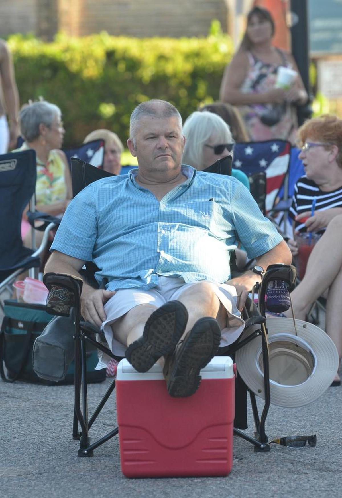 Street Music in Port Royal attracts hundreds of people to Paris Avenue on Saturday evenings. The popular event is returning after a year’s absence due to COVID-19.