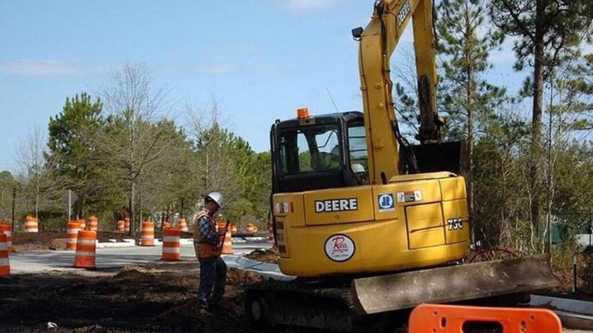 Upcoming road projects will cause lane closures throughout Beaufort County.